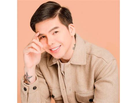 Anthony Rosaldo performs “Panata Sa Bayan 2024” .